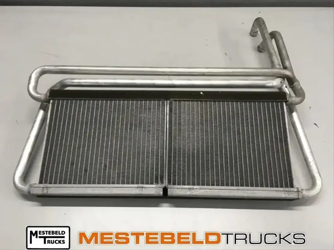 Scania Kachelradiateur R-serie - Σύστημα ψύξης για Φορτηγό: φωτογραφία 1 Scania Kachelradiateur R-serie - Σύστημα ψύξης για Φορτηγό: φωτογραφία 1