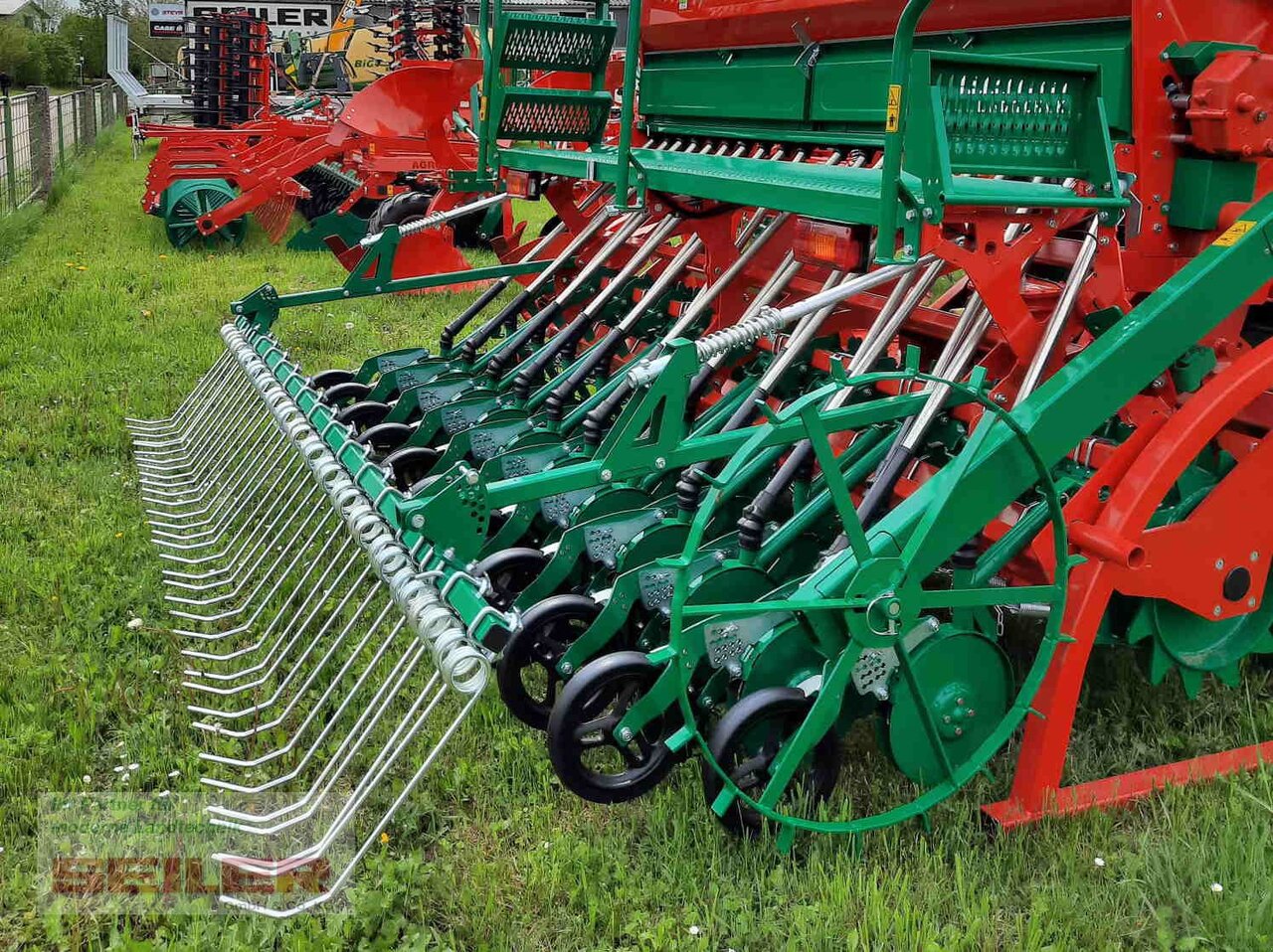 Agro-Masz ANA 30 + SN 300 - Σπαρτική με σβάρνα: φωτογραφία 2 Agro-Masz ANA 30 + SN 300 - Σπαρτική με σβάρνα: φωτογραφία 2