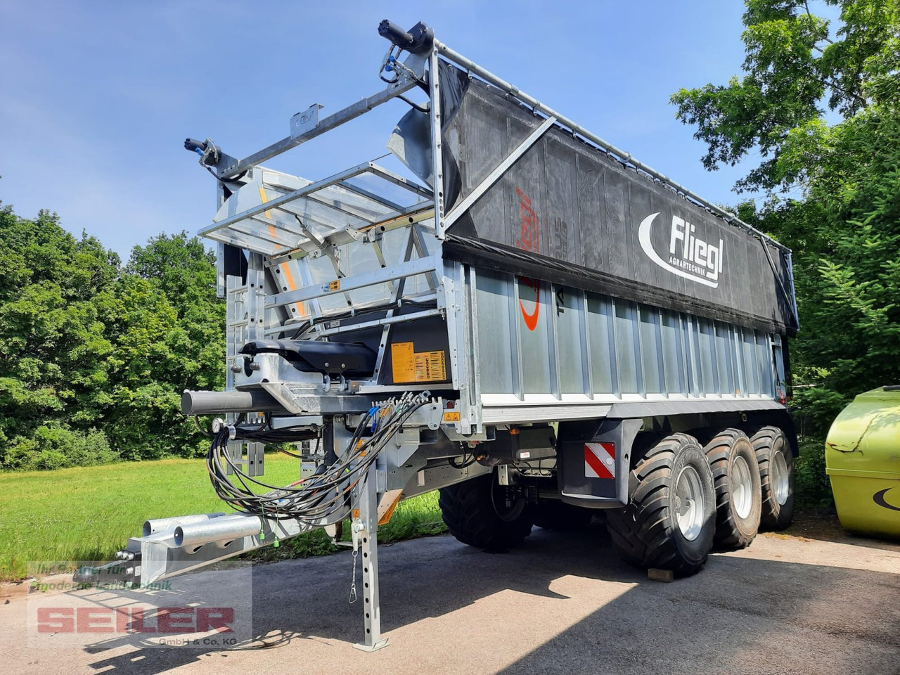 Fliegl ASW 381 TAURUS FOX 45m³ + Top Lift Light - Βαγόνι ενσίρωσης: φωτογραφία 1 Fliegl ASW 381 TAURUS FOX 45m³ + Top Lift Light - Βαγόνι ενσίρωσης: φωτογραφία 1