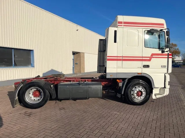 DAF XF 95.430 Manual-Gear Euro 3 - Τράκτορας: φωτογραφία 5 DAF XF 95.430 Manual-Gear Euro 3 - Τράκτορας: φωτογραφία 5