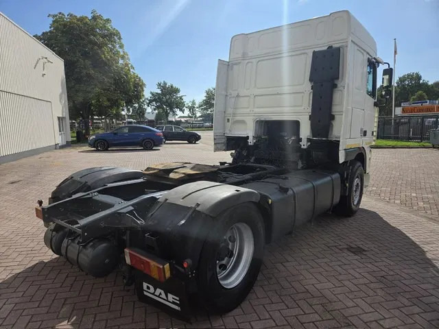 DAF XF 95.430 Manual gear Euro 3 - Τράκτορας: φωτογραφία 4 DAF XF 95.430 Manual gear Euro 3 - Τράκτορας: φωτογραφία 4