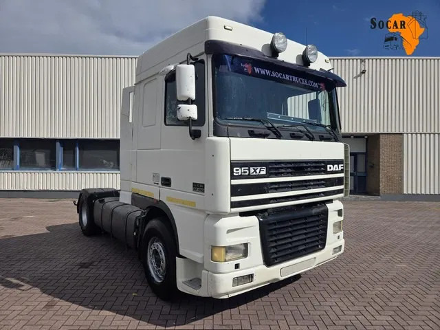 DAF XF 95.430 Manual gear Euro 3 - Τράκτορας: φωτογραφία 1 DAF XF 95.430 Manual gear Euro 3 - Τράκτορας: φωτογραφία 1