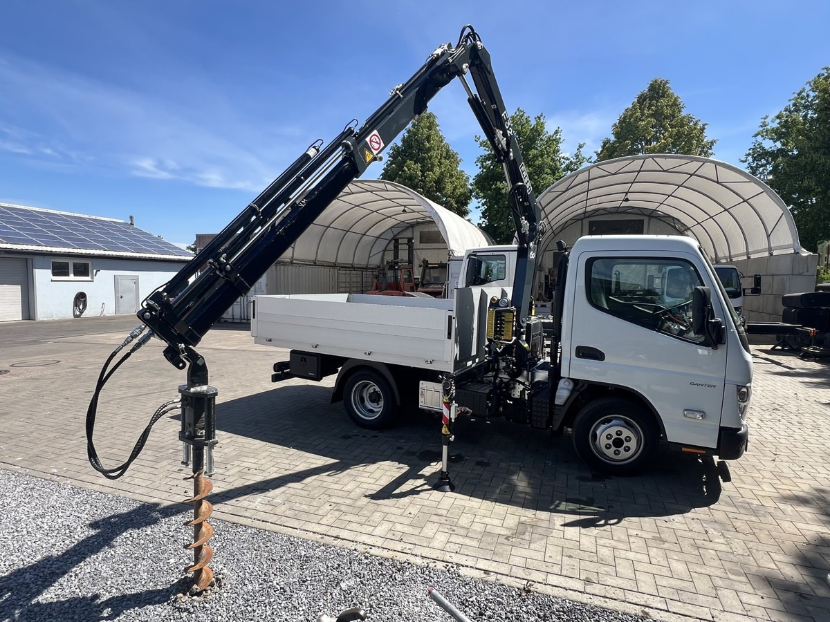 FUSO 3S15 Alu Pritsche 2.80m Ladekran Bohrgerät - Μικρό φορτηγό με καρότσα: φωτογραφία 1 FUSO 3S15 Alu Pritsche 2.80m Ladekran Bohrgerät - Μικρό φορτηγό με καρότσα: φωτογραφία 1