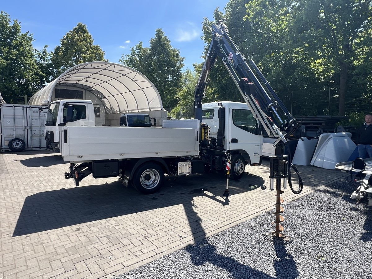 FUSO 3S15 Alu Pritsche 2.80m Ladekran Bohrgerät - Μικρό φορτηγό με καρότσα: φωτογραφία 2 FUSO 3S15 Alu Pritsche 2.80m Ladekran Bohrgerät - Μικρό φορτηγό με καρότσα: φωτογραφία 2