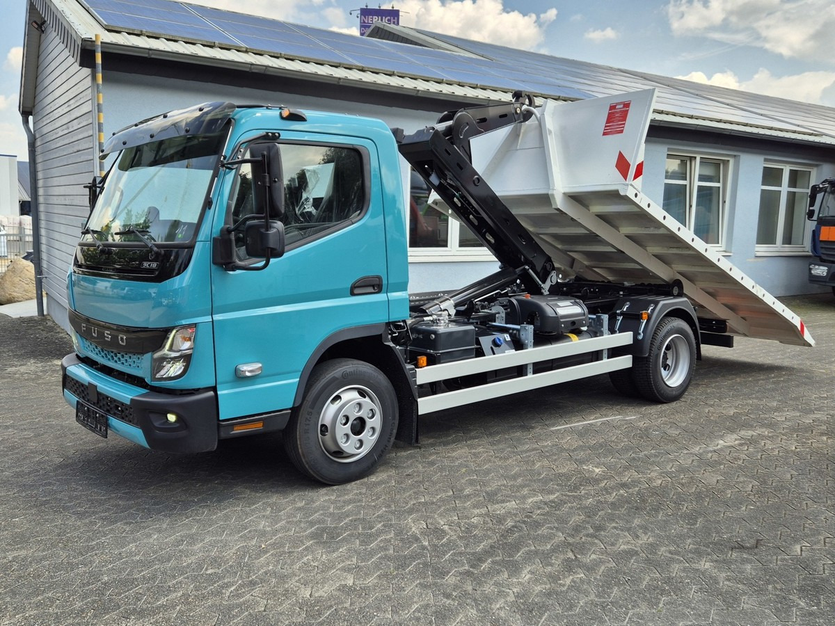 FUSO Canter FUSO 9C18 City Abrollkipper Krokbil Color - Φορτηγό φόρτωσης γάντζου, Φορτηγό με γερανό: φωτογραφία 1 FUSO Canter FUSO 9C18 City Abrollkipper Krokbil Color - Φορτηγό φόρτωσης γάντζου, Φορτηγό με γερανό: φωτογραφία 1