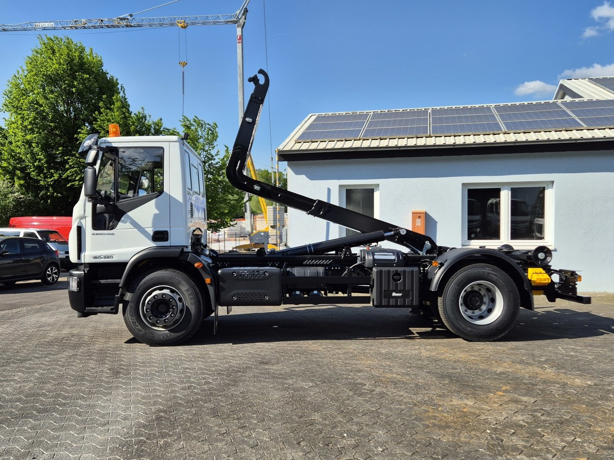 IVECO Euro Cargo 180E32 4x2 Abrollkipper NEU - Φορτηγό φόρτωσης γάντζου: φωτογραφία 3 IVECO Euro Cargo 180E32 4x2 Abrollkipper NEU - Φορτηγό φόρτωσης γάντζου: φωτογραφία 3