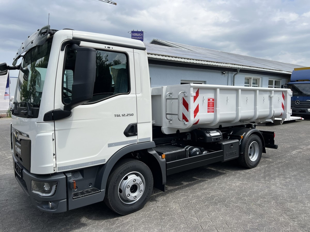 MAN TGL 12.250 BL NEU City Abrollkipper PowerMatic s - Φορτηγό φόρτωσης γάντζου: φωτογραφία 3 MAN TGL 12.250 BL NEU City Abrollkipper PowerMatic s - Φορτηγό φόρτωσης γάντζου: φωτογραφία 3