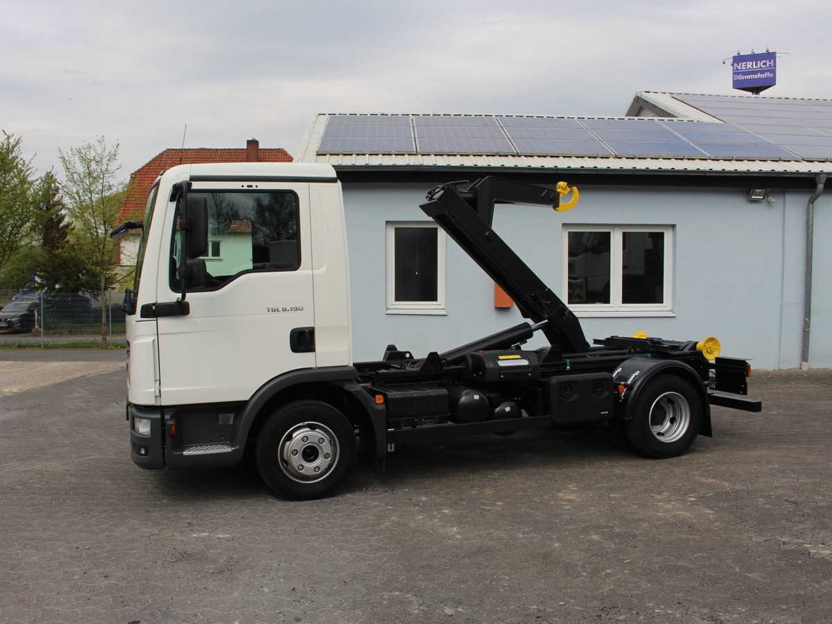 MAN TGL 8.190 BL 4x2 EUR6 City Abrollkipper 2 x AHK - Φορτηγό φόρτωσης γάντζου: φωτογραφία 5 MAN TGL 8.190 BL 4x2 EUR6 City Abrollkipper 2 x AHK - Φορτηγό φόρτωσης γάντζου: φωτογραφία 5