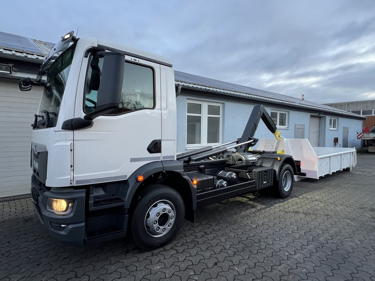 MAN TGM 15.290 BL Abrollkipper PowerMatic Standheiz. - Φορτηγό φόρτωσης γάντζου: φωτογραφία 5 MAN TGM 15.290 BL Abrollkipper PowerMatic Standheiz. - Φορτηγό φόρτωσης γάντζου: φωτογραφία 5