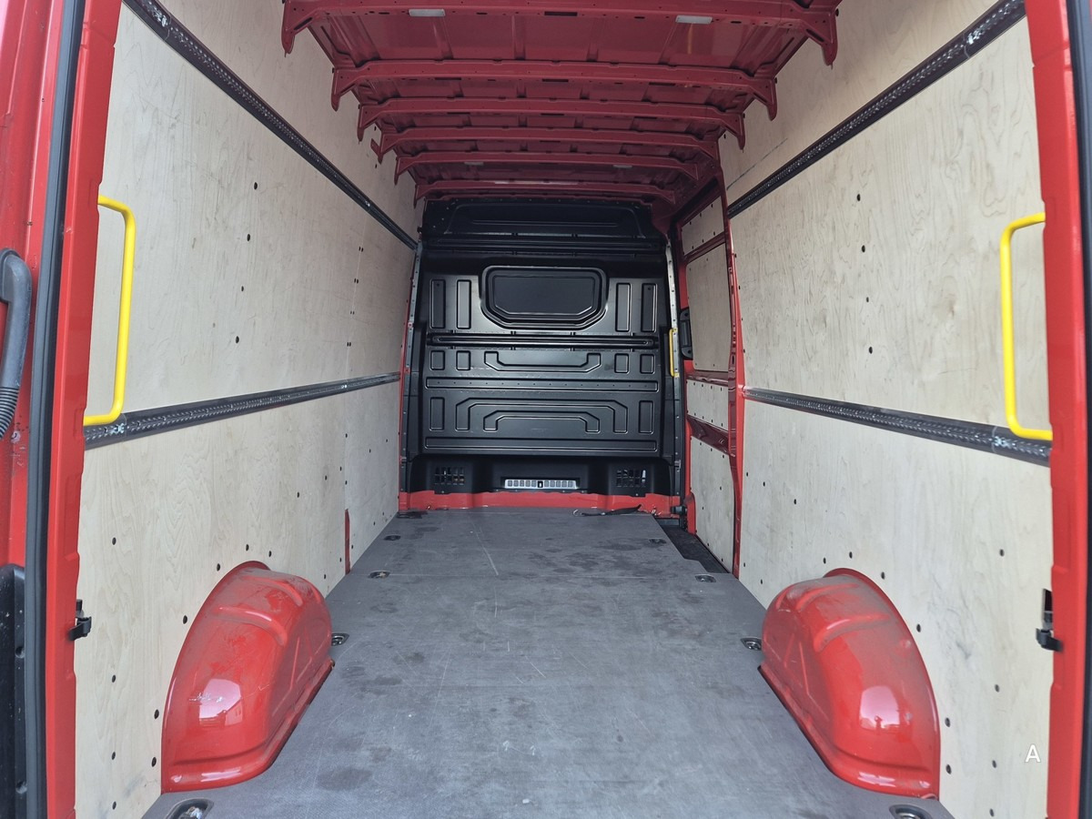 Βαν VW Crafter 35 Maxi L4H3, 1.Hand, 28tkm!: φωτογραφία 9 Βαν VW Crafter 35 Maxi L4H3, 1.Hand, 28tkm!: φωτογραφία 9