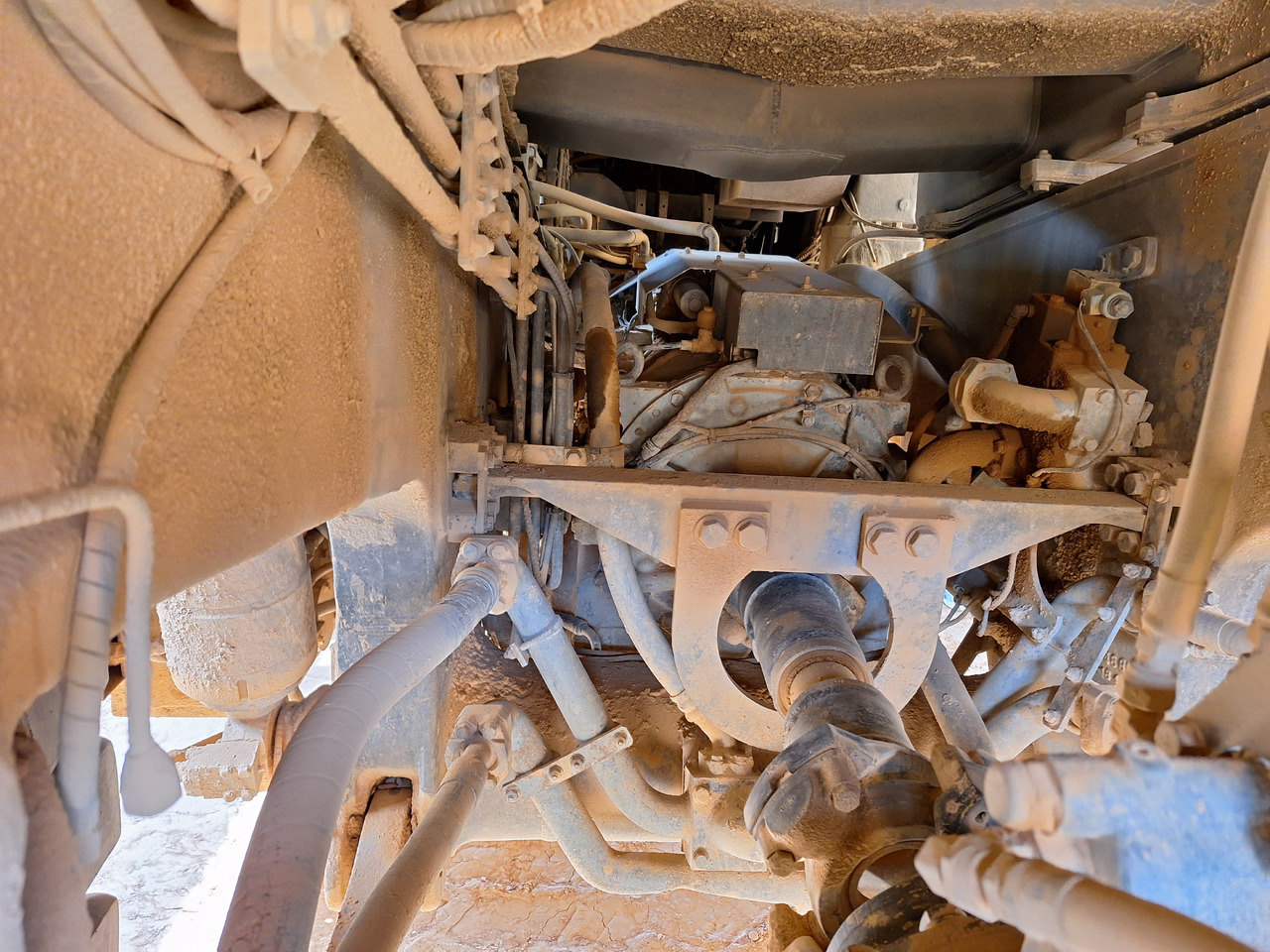 Ανατρεπόμενο όχημα μεταφοράς λατομικών υλικών KOMATSU HD605 7-EO: φωτογραφία 14 Ανατρεπόμενο όχημα μεταφοράς λατομικών υλικών KOMATSU HD605 7-EO: φωτογραφία 14