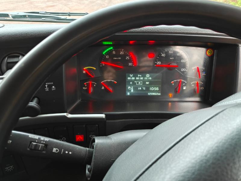 Σάρωθρο δρόμων Beam S12000 Volvo FM410: φωτογραφία 6 Σάρωθρο δρόμων Beam S12000 Volvo FM410: φωτογραφία 6