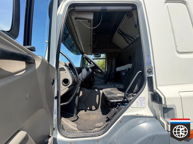 DAF CF 85 6X2/4 - DEEPFREEZER -30oC / CHEREAU / 3000 taillift - Φορτηγό ψυγείο: φωτογραφία 5 DAF CF 85 6X2/4 - DEEPFREEZER -30oC / CHEREAU / 3000 taillift - Φορτηγό ψυγείο: φωτογραφία 5