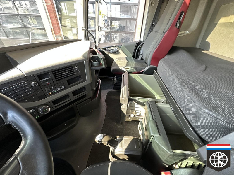 Τράκτορας Volvo FH 500 GLOBETROTTER: φωτογραφία 13 Τράκτορας Volvo FH 500 GLOBETROTTER: φωτογραφία 13