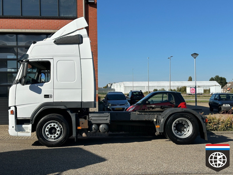 Volvo FM 370 EEV 4X2 NIGHT A/C - AUTOMATIC - EURO 5 - Τράκτορας: φωτογραφία 3 Volvo FM 370 EEV 4X2 NIGHT A/C - AUTOMATIC - EURO 5 - Τράκτορας: φωτογραφία 3