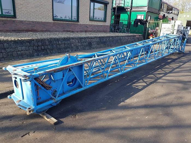 Krupp KMK 4070 - Γερανός: φωτογραφία 1 Krupp KMK 4070 - Γερανός: φωτογραφία 1