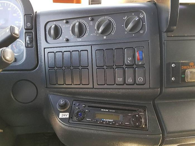 Φορτηγό κόφα MAN TGL 12.210 4x2 BL: φωτογραφία 12 Φορτηγό κόφα MAN TGL 12.210 4x2 BL: φωτογραφία 12