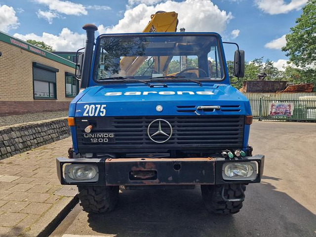 Mercedes-Benz U 1200 4X4 - Φορτηγό με γερανό: φωτογραφία 3 Mercedes-Benz U 1200 4X4 - Φορτηγό με γερανό: φωτογραφία 3