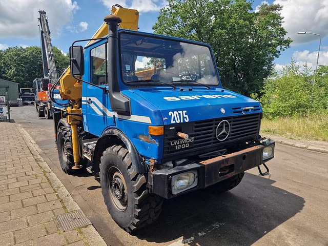 Mercedes-Benz U 1200 4X4 - Φορτηγό με γερανό: φωτογραφία 4 Mercedes-Benz U 1200 4X4 - Φορτηγό με γερανό: φωτογραφία 4