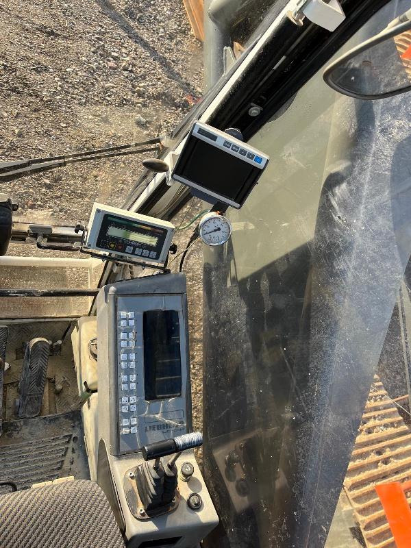 LIEBHERR HS 833 HD - Ερπυστριοφόρος γερανός: φωτογραφία 4 LIEBHERR HS 833 HD - Ερπυστριοφόρος γερανός: φωτογραφία 4