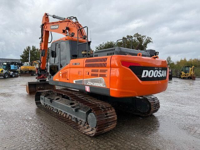 Doosan DX 255 LC-5, Rototilt,Div. Löffel,Greifer+Hammer - Ερπυστριοφόρος εκσκαφέας: φωτογραφία 3 Doosan DX 255 LC-5, Rototilt,Div. Löffel,Greifer+Hammer - Ερπυστριοφόρος εκσκαφέας: φωτογραφία 3