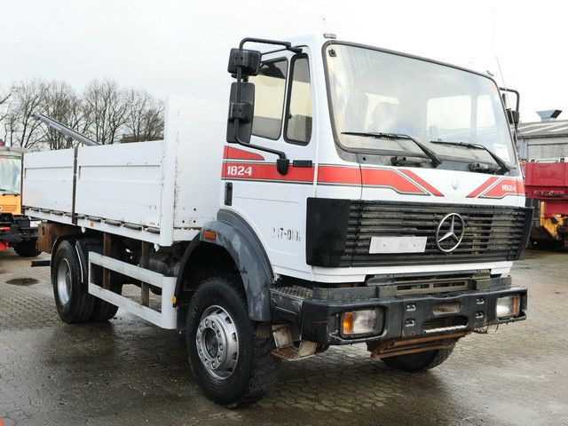 Mercedes-Benz 1824 AK 4x4, Allrad, AHK, Blattfederung, 168tkm - Φορτηγό με ανοιχτή καρότσα: φωτογραφία 4 Mercedes-Benz 1824 AK 4x4, Allrad, AHK, Blattfederung, 168tkm - Φορτηγό με ανοιχτή καρότσα: φωτογραφία 4