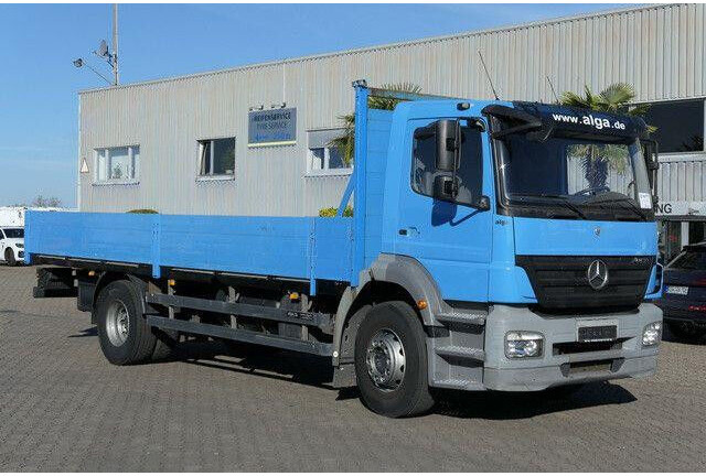 Mercedes-Benz 1824 L Axor 4x2, 3. Sitz, AHK, Gerüstbau, Klima - Φορτηγό με ανοιχτή καρότσα: φωτογραφία 3 Mercedes-Benz 1824 L Axor 4x2, 3. Sitz, AHK, Gerüstbau, Klima - Φορτηγό με ανοιχτή καρότσα: φωτογραφία 3