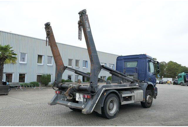 Mercedes-Benz 1832 K Arocs 4x2, Hiab SLT 140, teleskop., Klima - Φορτηγό με σύστημα καλωδίων: φωτογραφία 4 Mercedes-Benz 1832 K Arocs 4x2, Hiab SLT 140, teleskop., Klima - Φορτηγό με σύστημα καλωδίων: φωτογραφία 4