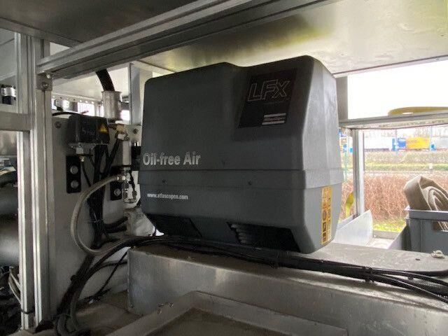 Leasing Mercedes-Benz 1833 Axor 4x4,Palfinger PK8502,Allrad,Seilwinde Mercedes-Benz 1833 Axor 4x4,Palfinger PK8502,Allrad,Seilwinde: φωτογραφία 9