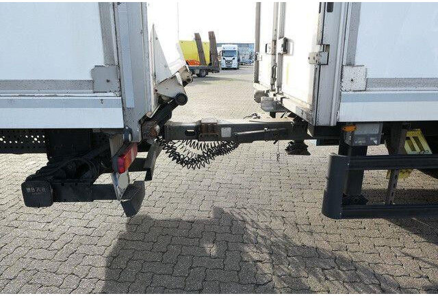 Mercedes-Benz 2543 L Antos 6x2, 37 Paletten, Kompl. Zug, TOP - Φορτηγό ψυγείο: φωτογραφία 5 Mercedes-Benz 2543 L Antos 6x2, 37 Paletten, Kompl. Zug, TOP - Φορτηγό ψυγείο: φωτογραφία 5