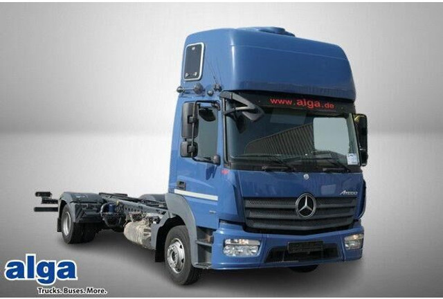 Mercedes-Benz 918 L Atego 4x2, Schlafliege, Klima,Nebenantrieb - Φορτηγό σασί: φωτογραφία 1 Mercedes-Benz 918 L Atego 4x2, Schlafliege, Klima,Nebenantrieb - Φορτηγό σασί: φωτογραφία 1