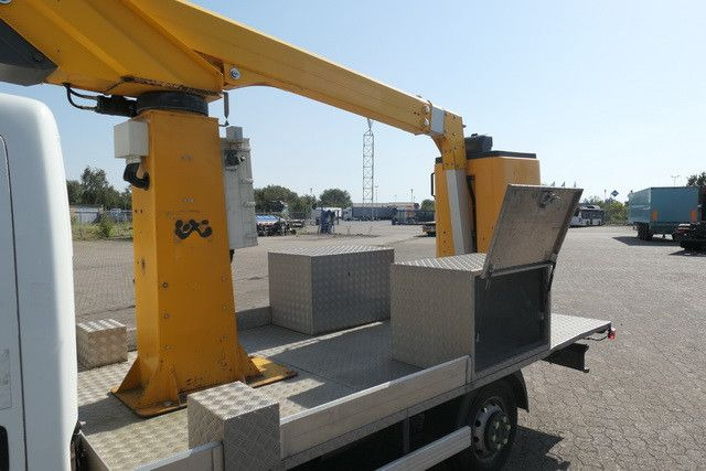 Nissan 32.12 4x2, 11m Arbeitshöhe, Klima,3. Sitz - Φορτηγό με εναέρια πλατφόρμα: φωτογραφία 5 Nissan 32.12 4x2, 11m Arbeitshöhe, Klima,3. Sitz - Φορτηγό με εναέρια πλατφόρμα: φωτογραφία 5