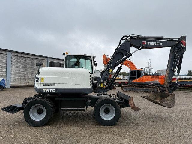 Terex TW 110, Schild, Pratzen, S.W.S, Knickausleger - Τροχοφόρος εκσκαφέας: φωτογραφία 5 Terex TW 110, Schild, Pratzen, S.W.S, Knickausleger - Τροχοφόρος εκσκαφέας: φωτογραφία 5