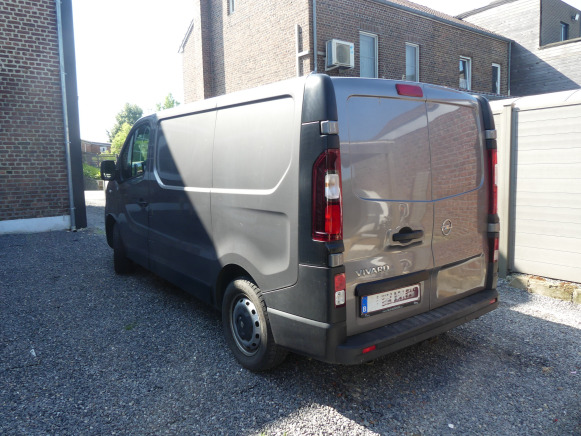 Camionnette Opel Vivaro (2018-122.114 km-VIN:WOVF7G60XJV634111) - Αυτοκίνητο: φωτογραφία 3 Camionnette Opel Vivaro (2018-122.114 km-VIN:WOVF7G60XJV634111) - Αυτοκίνητο: φωτογραφία 3
