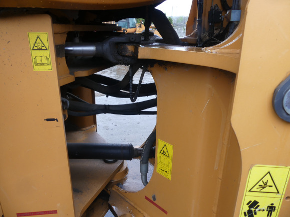 Chargeur articulé sur pneus Case 821F - Ελαστιχοφόρος φορτωτής: φωτογραφία 4 Chargeur articulé sur pneus Case 821F - Ελαστιχοφόρος φορτωτής: φωτογραφία 4