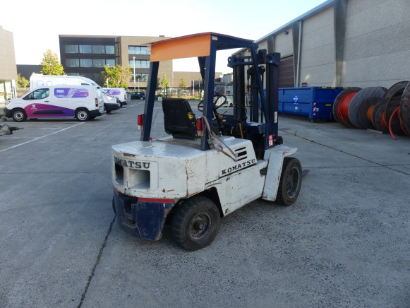 Chariot élévateur Komatsu FD25T - Πετρελαιοκίνητο περονοφόρο: φωτογραφία 3 Chariot élévateur Komatsu FD25T - Πετρελαιοκίνητο περονοφόρο: φωτογραφία 3