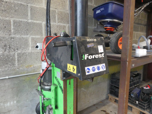 Fendeuse Docma SF170 Rapid 220 + PTO - Σχιστικό ξύλων: φωτογραφία 3 Fendeuse Docma SF170 Rapid 220 + PTO - Σχιστικό ξύλων: φωτογραφία 3