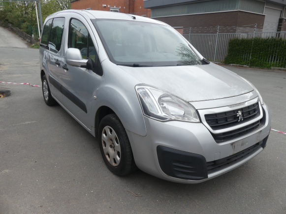 REF:1-LTC-038 - Voiture Peugeot Partner Tepee - Numéro de châssis : VF37JBHY6FN540031 - Αυτοκίνητο: φωτογραφία 3 REF:1-LTC-038 - Voiture Peugeot Partner Tepee - Numéro de châssis : VF37JBHY6FN540031 - Αυτοκίνητο: φωτογραφία 3