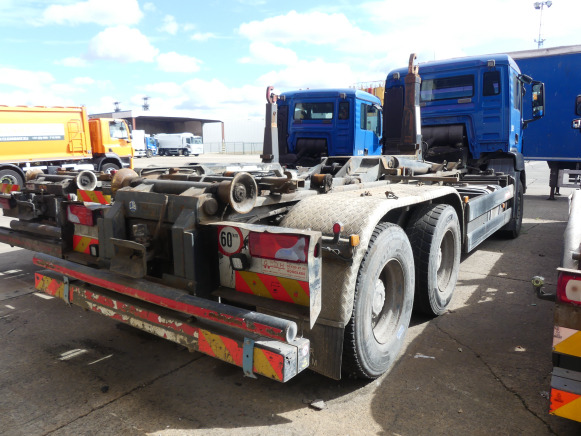 REF:1309 - Camion porte-container MAN 28S (2009-572.532 km) - Φορτηγό φόρτωσης γάντζου: φωτογραφία 3 REF:1309 - Camion porte-container MAN 28S (2009-572.532 km) - Φορτηγό φόρτωσης γάντζου: φωτογραφία 3