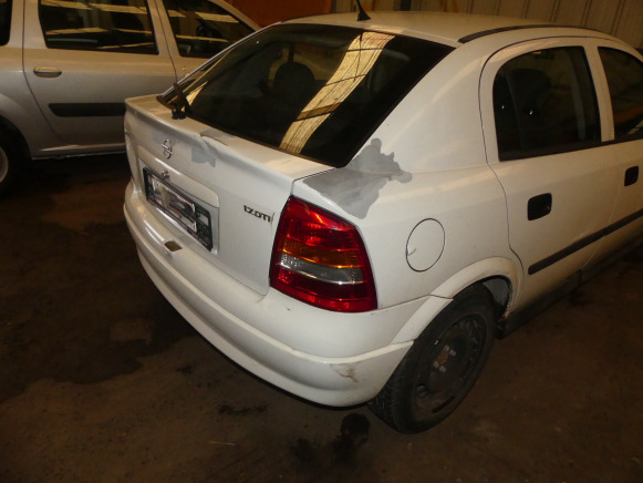 REF:JGN449 - Voiture Opel Astra 1,7 Dti (2003-129.196 km) - SUV: φωτογραφία 5 REF:JGN449 - Voiture Opel Astra 1,7 Dti (2003-129.196 km) - SUV: φωτογραφία 5