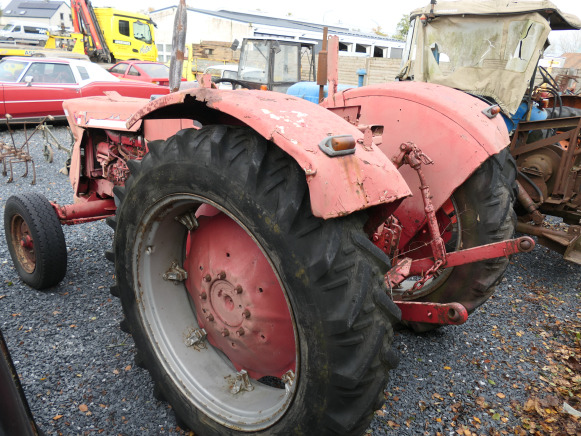 Tracteur agricole International Harvester (VIN:NT362374) - Τρακτέρ: φωτογραφία 4 Tracteur agricole International Harvester (VIN:NT362374) - Τρακτέρ: φωτογραφία 4