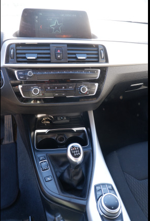 Voiture BMW 118.i - Hatchback: φωτογραφία 4 Voiture BMW 118.i - Hatchback: φωτογραφία 4