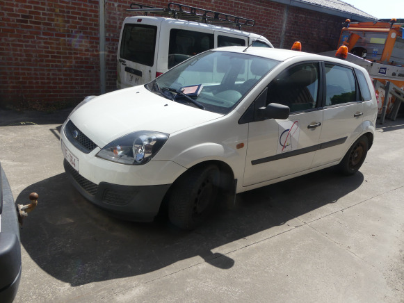 Voiture Ford FIESTA (2006-110.830 km) - Αυτοκίνητο: φωτογραφία 1 Voiture Ford FIESTA (2006-110.830 km) - Αυτοκίνητο: φωτογραφία 1