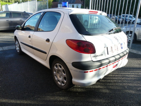 Voiture Peugeot 206 (2006-87.764 km) - Αυτοκίνητο: φωτογραφία 4 Voiture Peugeot 206 (2006-87.764 km) - Αυτοκίνητο: φωτογραφία 4