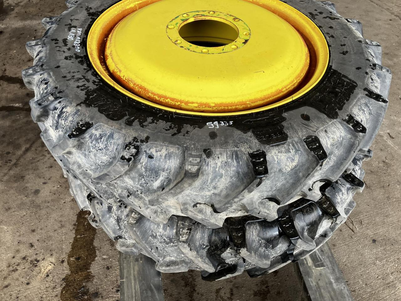 BKT 270/95R32 - Ελαστικό για Γεωργικά μηχανήματα: φωτογραφία 4 BKT 270/95R32 - Ελαστικό για Γεωργικά μηχανήματα: φωτογραφία 4