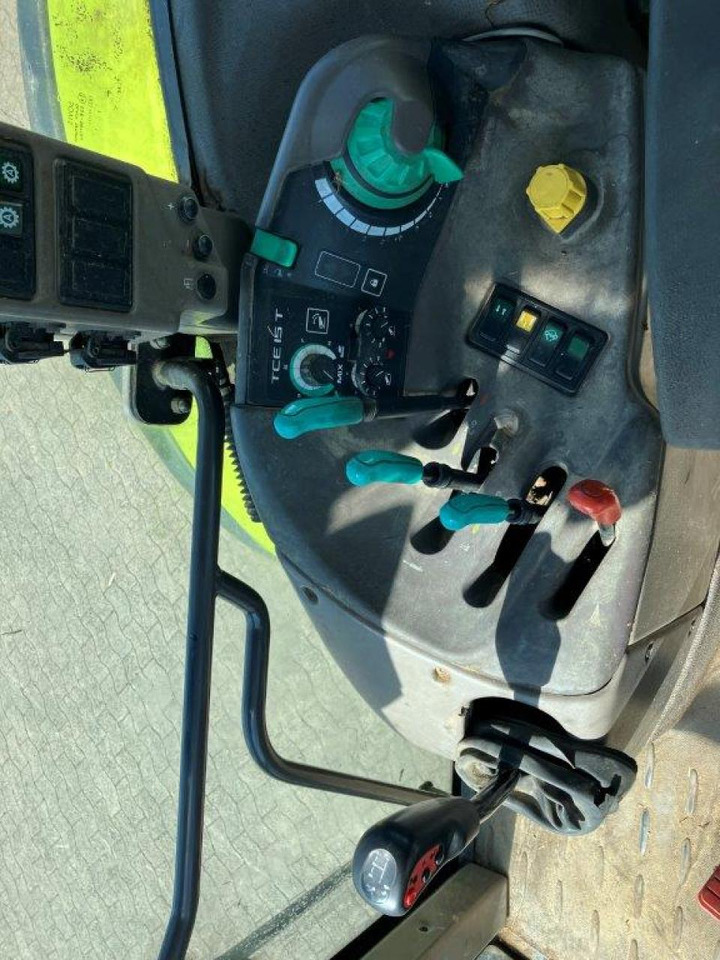 CLAAS Ares 696 - Τρακτέρ: φωτογραφία 5 CLAAS Ares 696 - Τρακτέρ: φωτογραφία 5