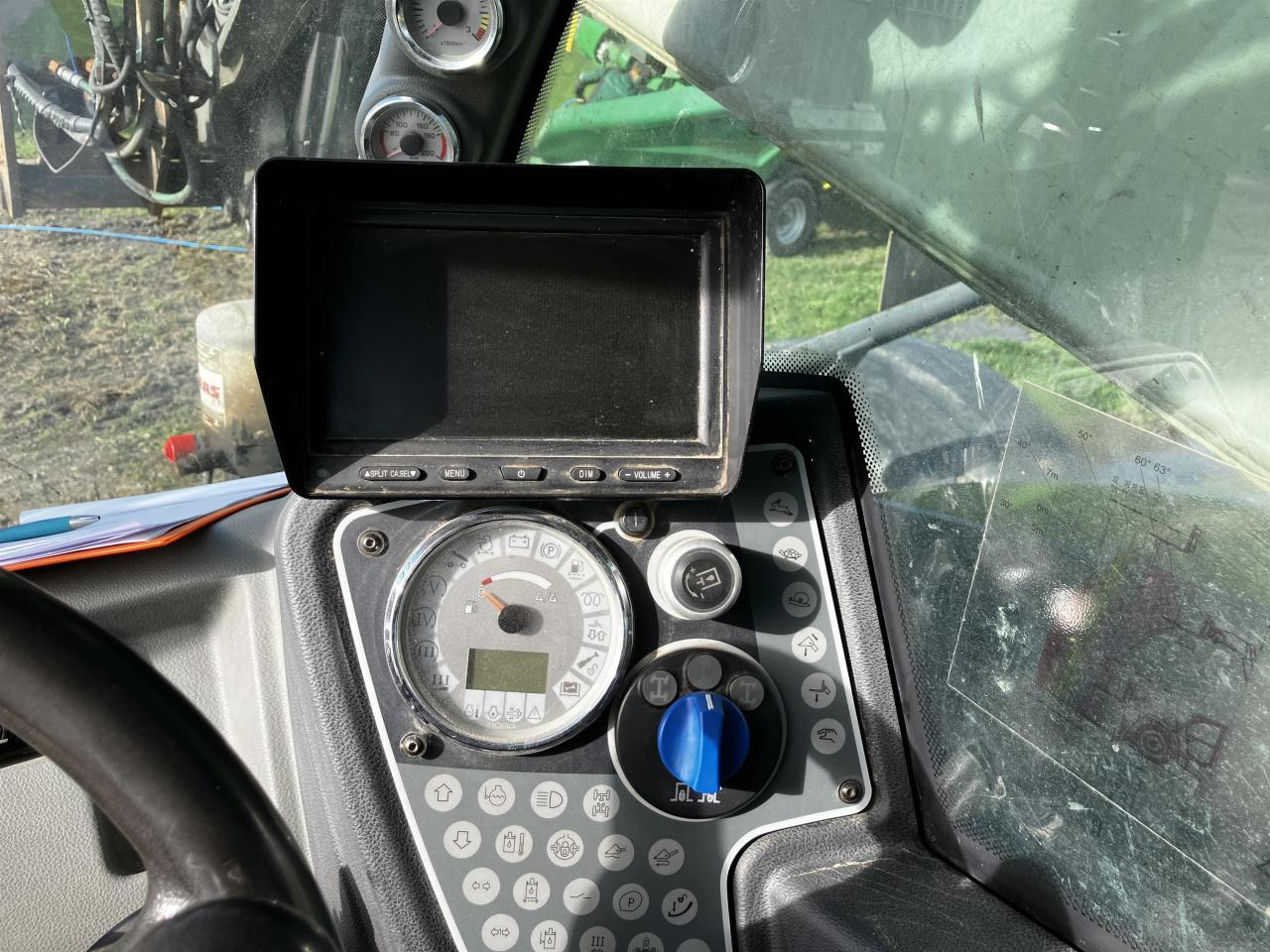 Τηλεσκοπικός φορτωτής CLAAS Scorpion 7055: φωτογραφία 8 Τηλεσκοπικός φορτωτής CLAAS Scorpion 7055: φωτογραφία 8