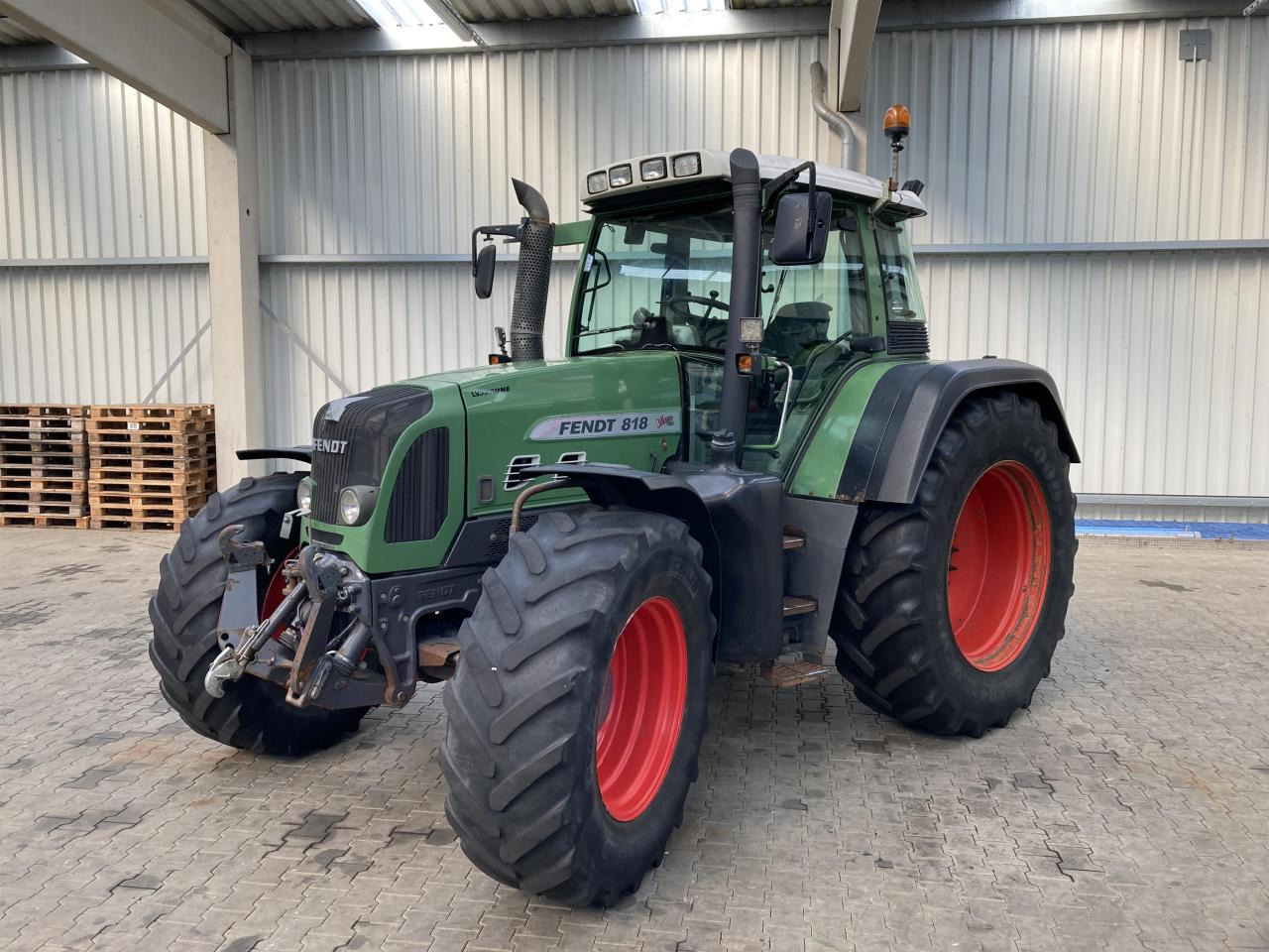 Fendt 818 Vario TMS - Τρακτέρ: φωτογραφία 1 Fendt 818 Vario TMS - Τρακτέρ: φωτογραφία 1