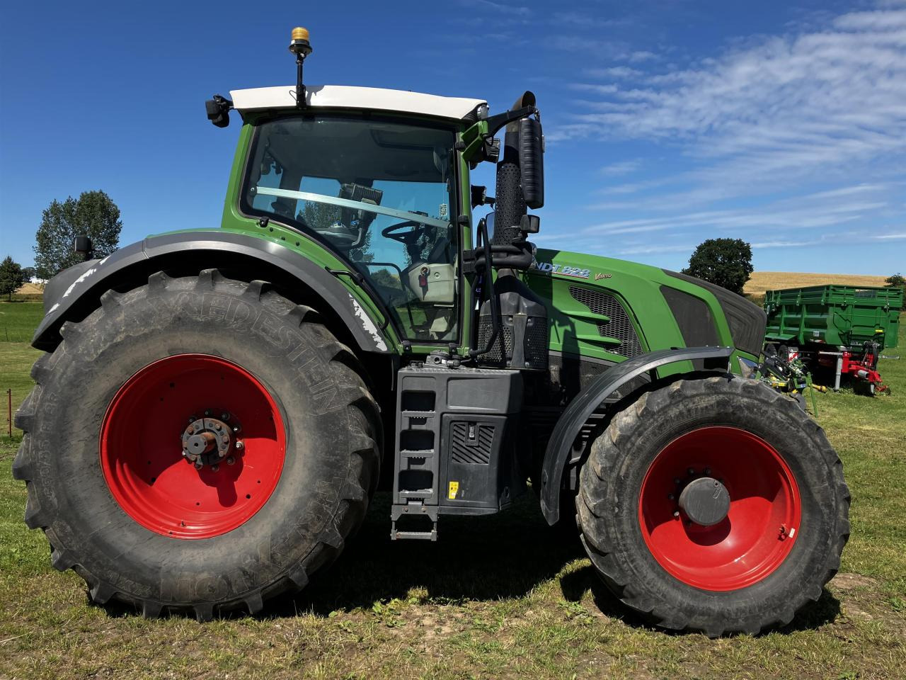 Fendt 828 Vario - Τρακτέρ: φωτογραφία 2 Fendt 828 Vario - Τρακτέρ: φωτογραφία 2