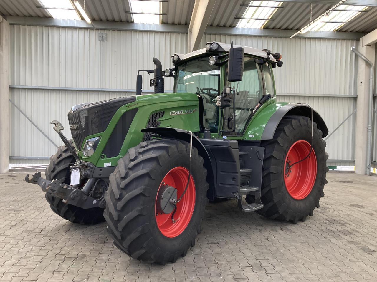 Fendt 933 Vario Profi Plus - Τρακτέρ: φωτογραφία 1 Fendt 933 Vario Profi Plus - Τρακτέρ: φωτογραφία 1